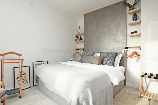 Location appartement Festival Cannes 2024 J -13 - Hall – living-room - Fort Carre